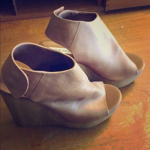 Steve Madden platform wedges